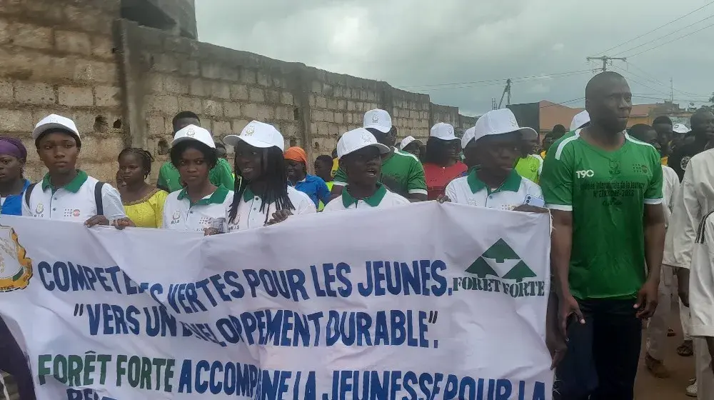 Des jeunes mobilisés pour l’environnement à l’occasion de la journée internationale de la jeunesse 2023 à N’zérékoré 